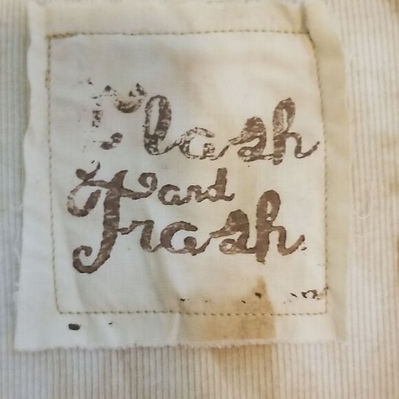 Flash & Trash, cream/brown tank top. Size L. - Picture 5 of 5
